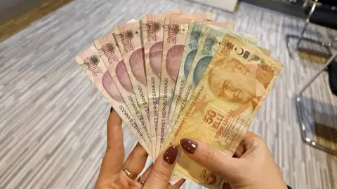 Günün notu | Boşandığı eşiyle aynı evde kalanlar dikkat. Yargıtay'dan milyonları ilgilendire…