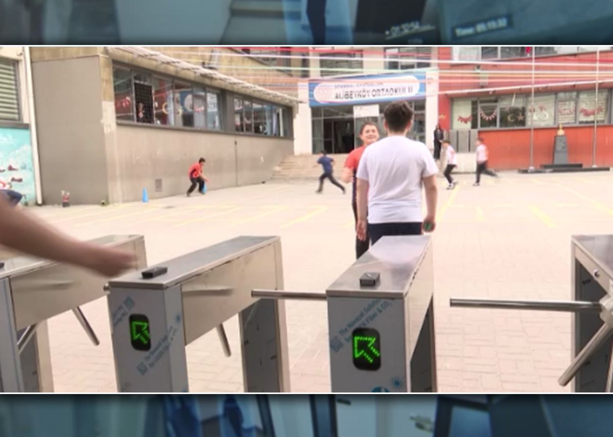 Okullarda yeni güvenlik önlemleri. Öğrenci okula girdiğinde veliye mesaj gidiyor