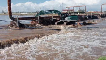 Çanakkale'de sağanak, Tuzla Çayı taştı