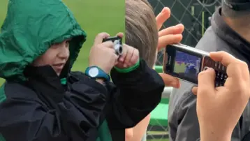 Penaltı golünü tuşlu telefonuyla kaydetmişti. Minik taraftara Serdar Dursun'dan hediye 