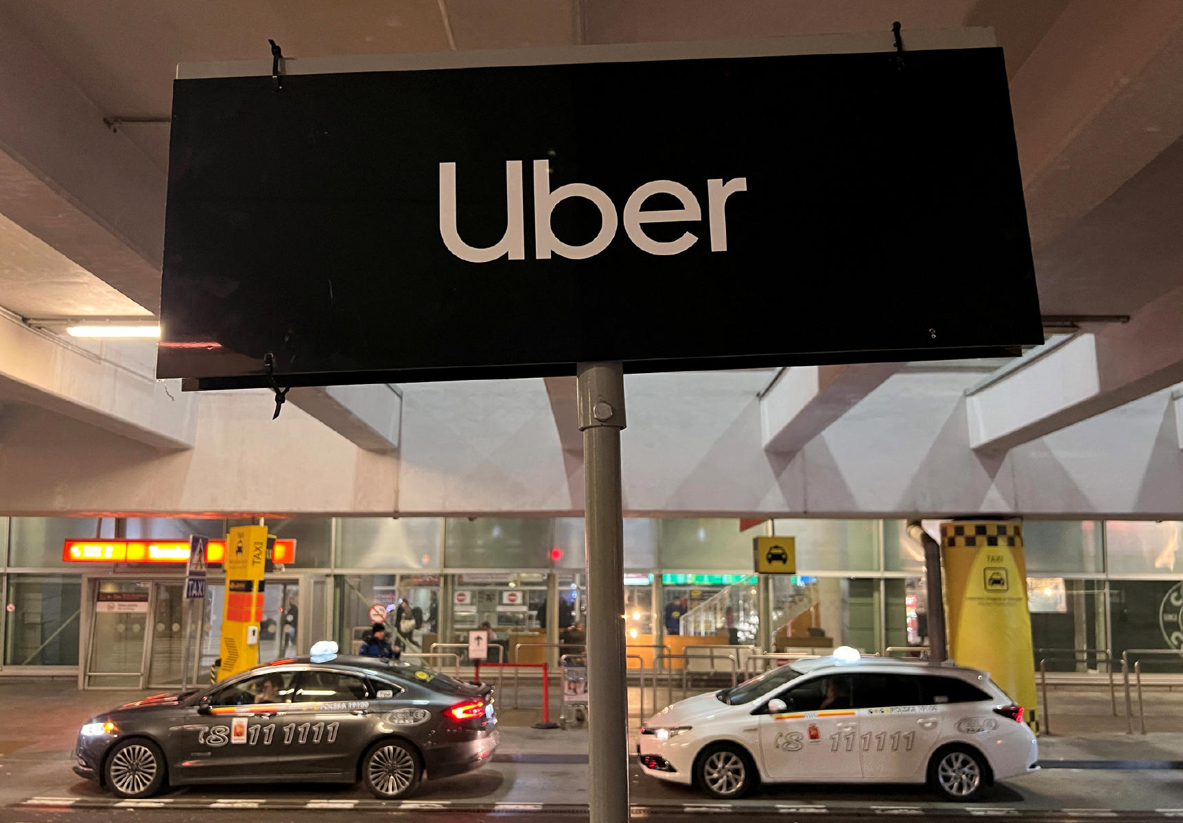 Uber 3 bin 300 kişiyi işten çıkaracak