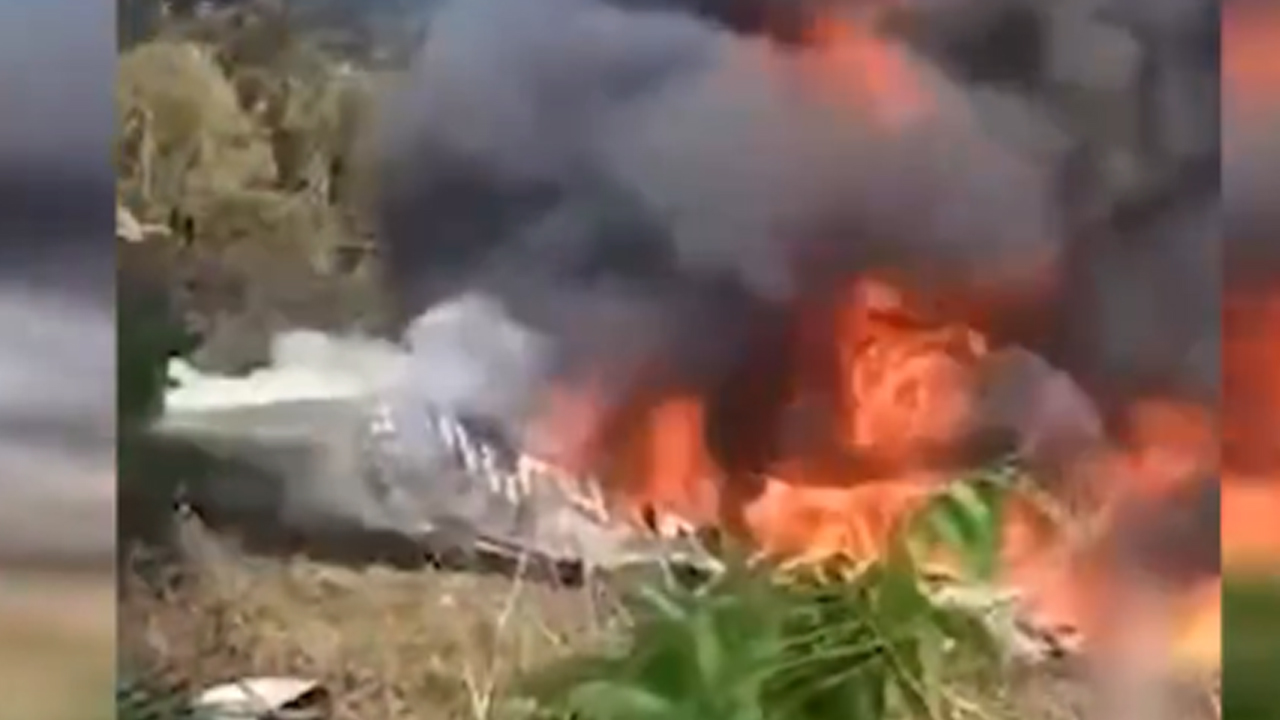 Kolombiya'da askeri nakliye uçağı düştü