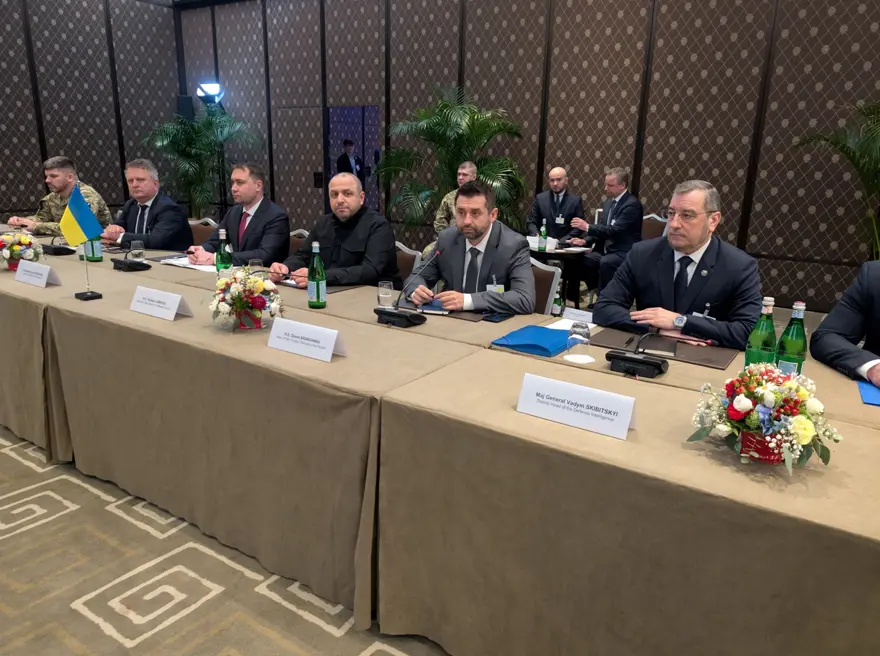 BUGÜNKÜ GÖRÜŞMELER YAKLAŞIK 2 SAAT SÜRDÜ 