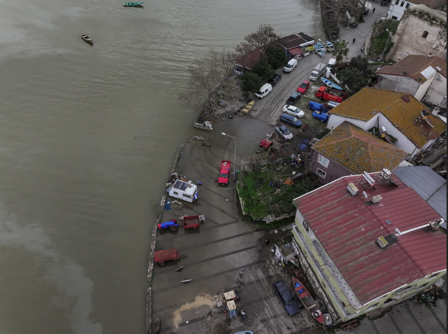 Türkiye'nin "Küçük Venedik"inde sular kapıya dayandı! 3