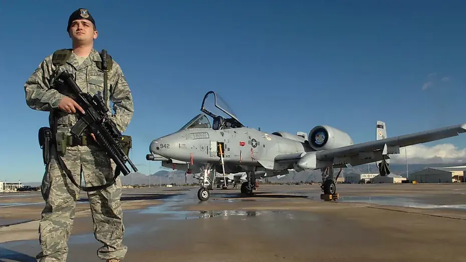 Orta Doğu'da sıcak saatler. ABD ve İran'dan tatbikat duyuruları geldi