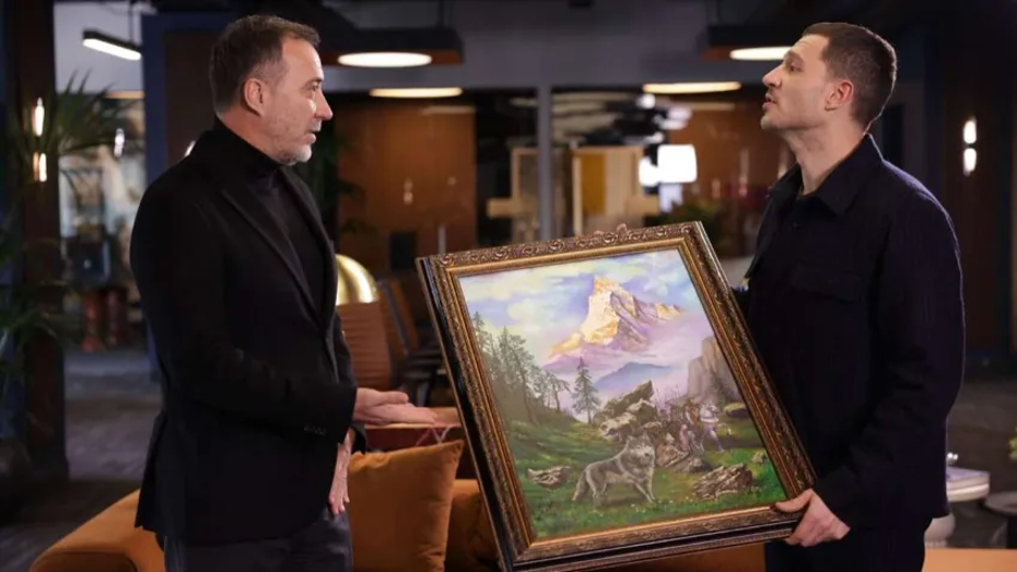 Uraz Kaygılaroğlu, Devlet Bahçeli’nin bozkurt hediyesini aldı