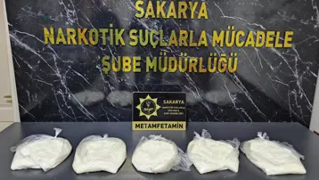 Emekli polis memuru uyuşturucuyla yakalandı