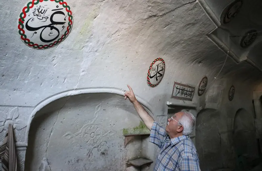 Baraj sularının altında kalmıştı: Asırlık cami kaderine terk edildi 1