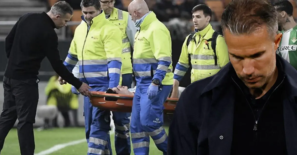 Oğlu yere yığıldı, Robin van Persie hemen yanına koştu. 12 günlük rüya kâbusla bitti