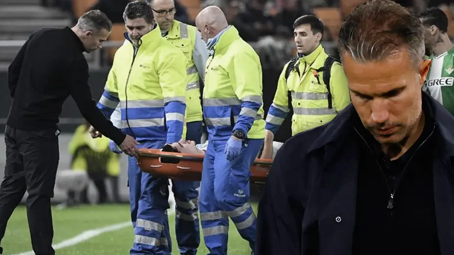 Oğlu yere yığıldı, Robin van Persie hemen yanına koştu. 12 günlük rüya kâbusla bitti