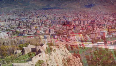 Van'da 5,2'lik deprem sonrası ilk görüntüler