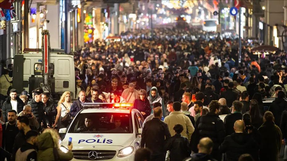 Dört gün sürecek yılbaşı teyakkuzu: 325 bin personel sahada olacak