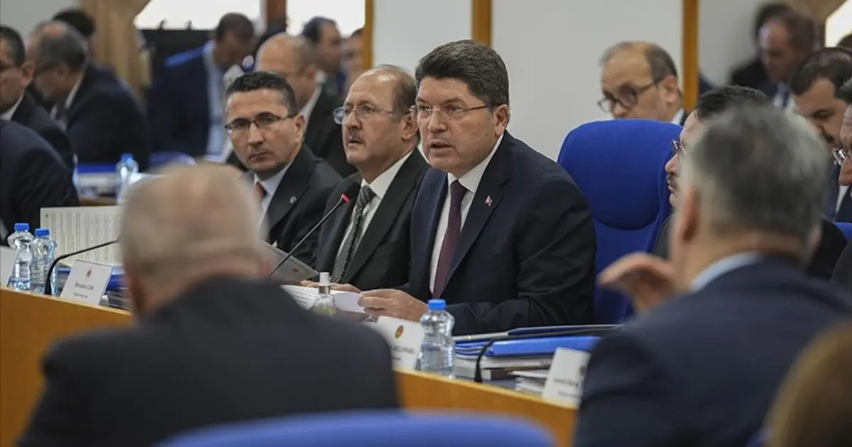 Komisyonda kadına yönelik şiddet tartışması