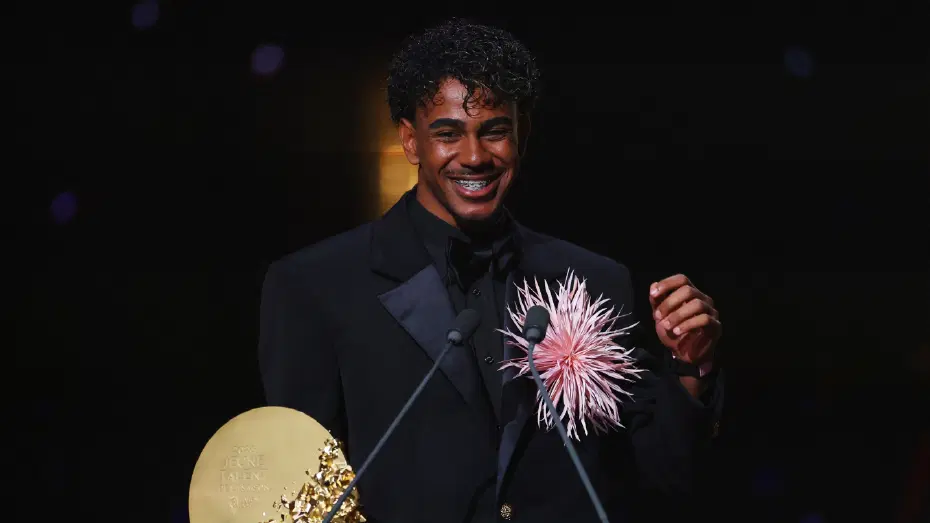 Lamine Yamal'dan Ballon d'Or mesajı. 