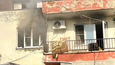 Evde çıkan yangında genç kız öldü