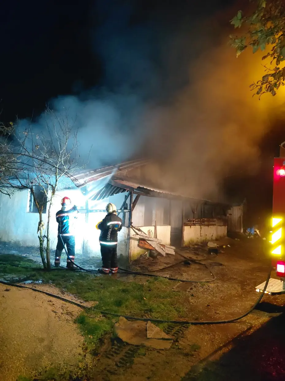 Sakarya'da korkutan ev yangını