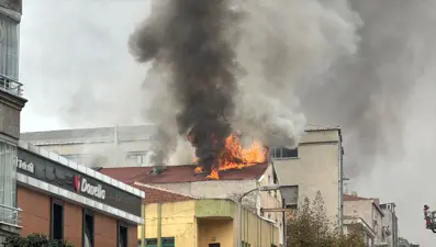 Güngören'de tekstil fabrikasında yangın