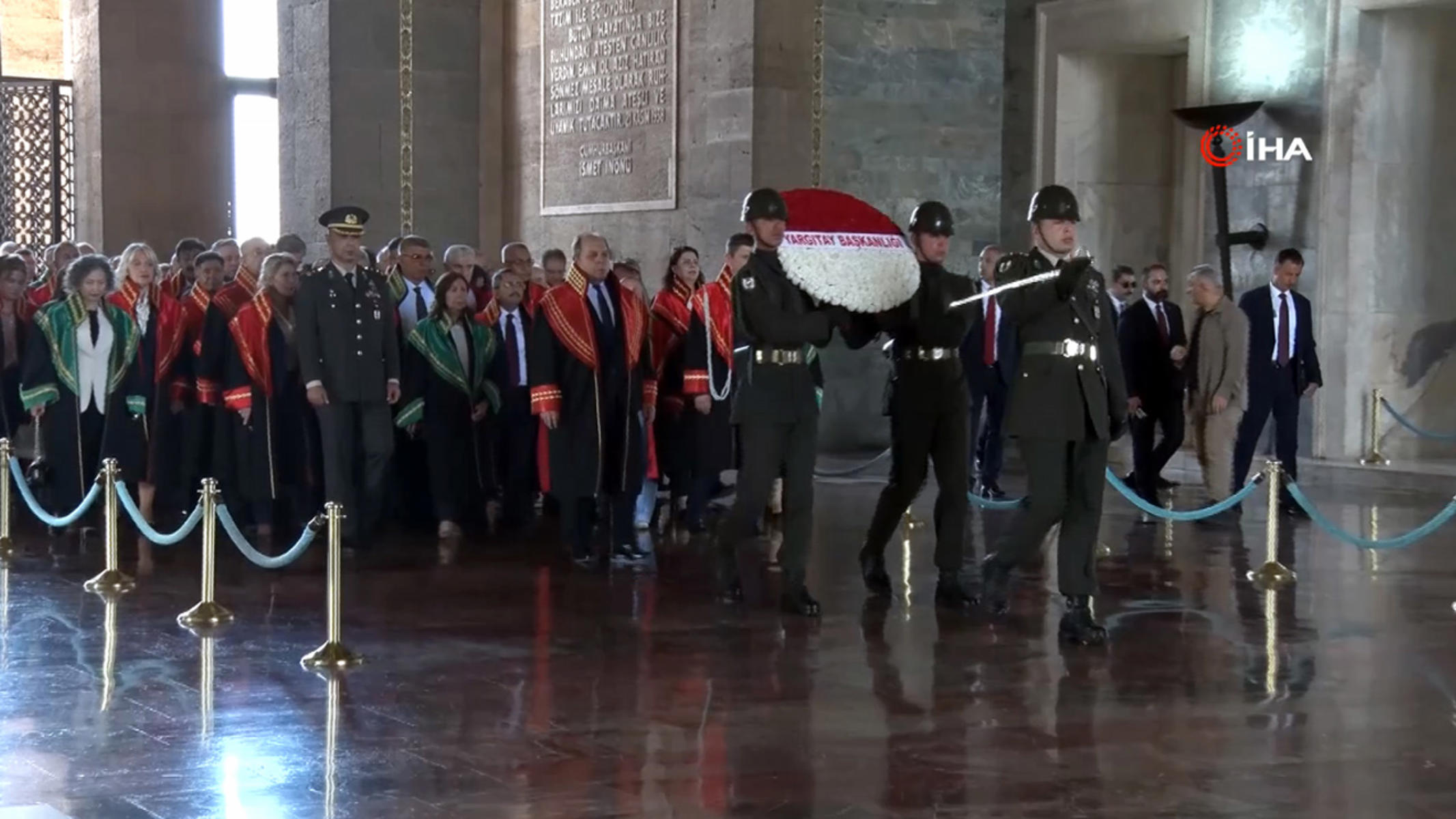 Yargıtay heyetinden adli yıl açılışı öncesi Anıtkabir ziyareti