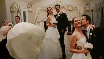 Fırtınalı aşkta mutlu son. Yasemin Kay Allen ile eski FBI ajanı Erdal Kaya evlendi