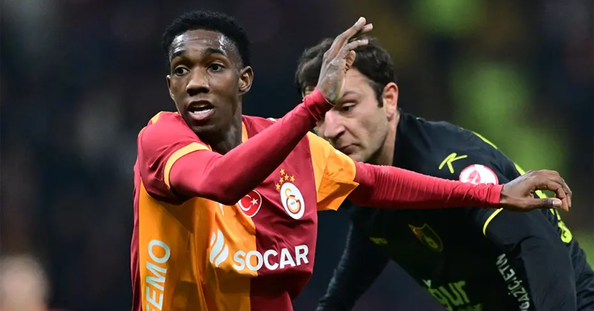 Galatasaray'ın yıldızı taraftarı kızdırdı. Tepkiler sonrası paylaşım silindi