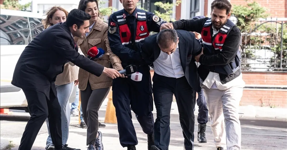 "Yenidoğan çetesi" davası yarına ertelendi. Fırat Sarı: Ölü doğan bir bebeği kabul ettim diye suçlanıyorum