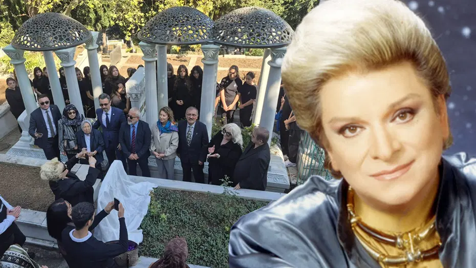 Zeki Müren'siz geçen 30 sene. Sanat Güneşi kabri başında anıldı