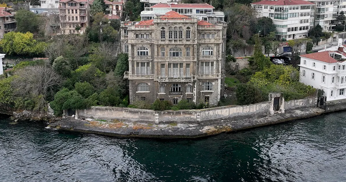 Boğazın en pahalı yalısı yine satışta, emlak vergisi bile 5,5 milyon lira
