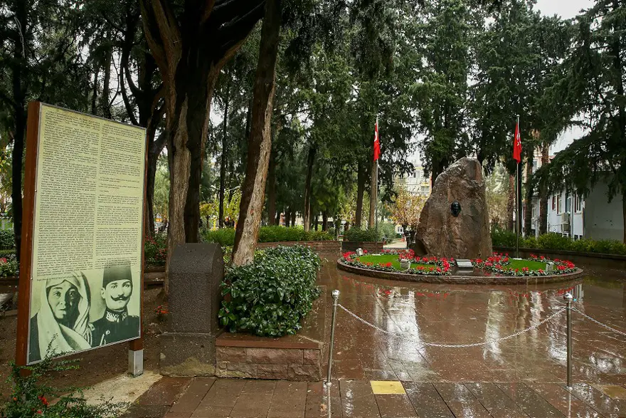 Bir anne tüm dünyayı değiştirebilir | Zübeyde Hanım: Oğlum kazanmadan gelme 4