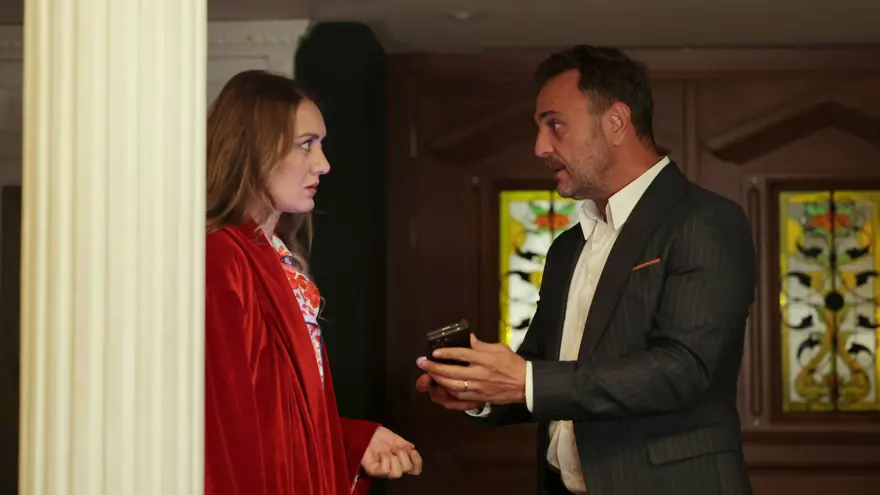 Çarpıntı'da Reyhan ile Halit karşı karşıya geliyor 6 Çarpıntı'da Reyhan ile Halit karşı karşıya geliyor 6