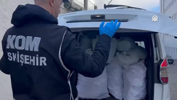 Çekicinin üzerindeki araçtan cephanelik çıktı