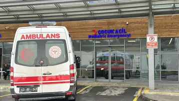 Bedava çikolata 20 öğrenciyi hastanelik etti