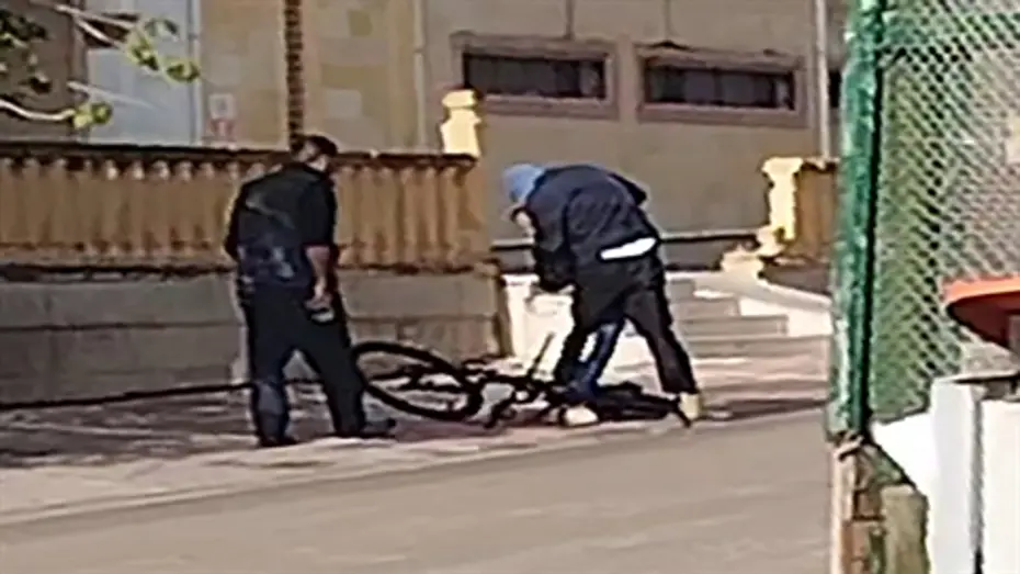 Adana'da 12 yaşındaki çocuğu tartaklayıp boğazını sıktılar