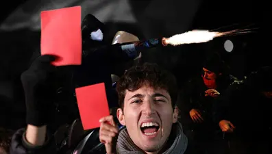 EuroLeague'de maç öncesi sokaklar karıştı, ortalık savaş alanına döndü