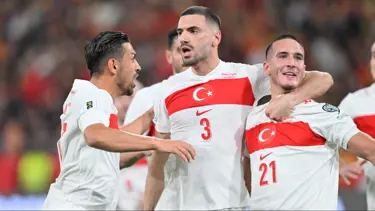 İrfan Can Kahveci, "Fenerbahçe ailem" diyerek duyurdu: "Bir sınavım olacak"