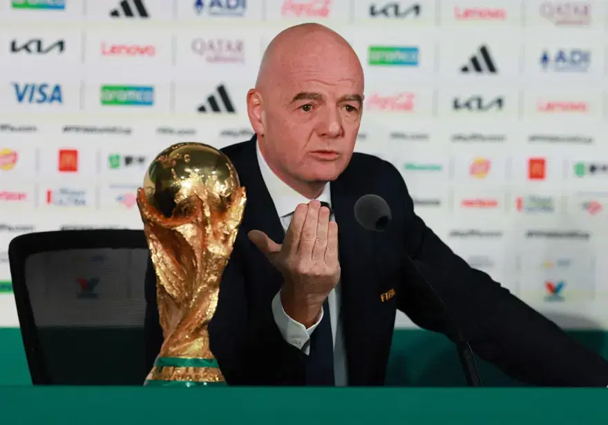 Infantino'ya "yasak aşk" suçlaması. FIFA gece yarısı açıklama yapmak zorunda kaldı! 4 Infantino'ya "yasak aşk" suçlaması. FIFA gece yarısı açıklama yapmak zorunda kaldı! 4