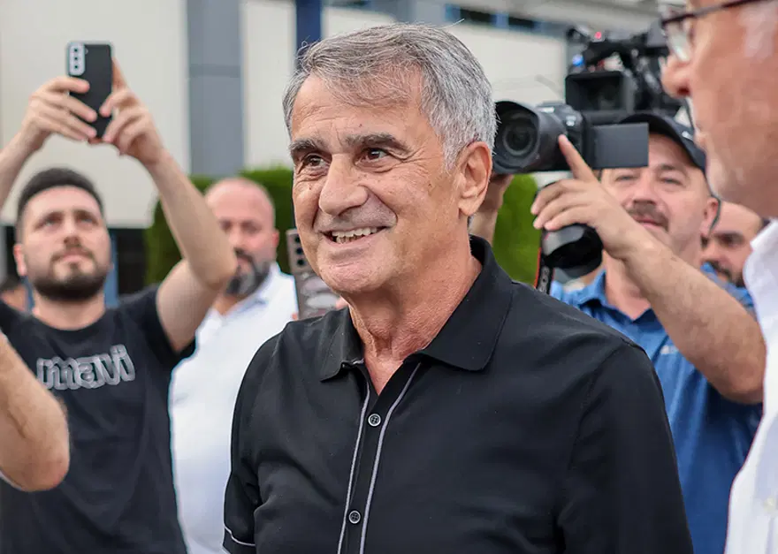 Trabzonspor anlaşmaya çok yakın, Şenol Güneş geri dönüyor. "Galatasaray maçında sahada olacak" Trabzonspor anlaşmaya çok yakın, Şenol Güneş geri dönüyor. "Galatasaray maçında sahada olacak"