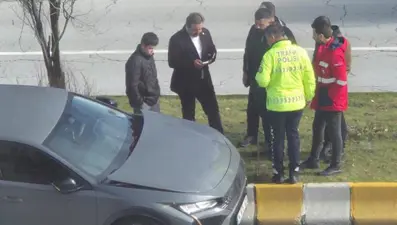 Şırdancı Mehmet kaza yaptı. Çarptığı yayanın kolu ve bacağı kırıldı