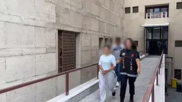 "Kargocu sandım" dedi, kurye kılığındaki polise yakalandı